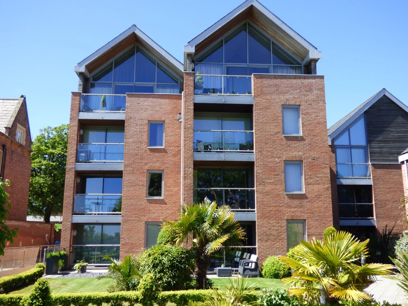 Flat Clifton Drive in Borough of Fylde