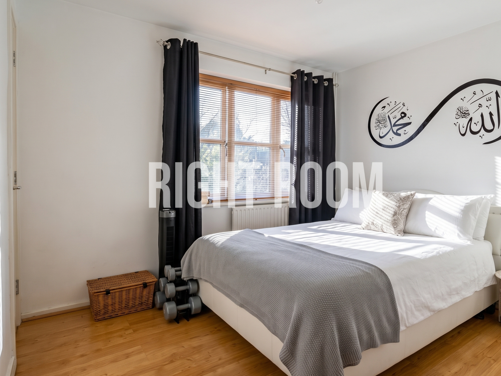 Flat Eagling Close in Greater London