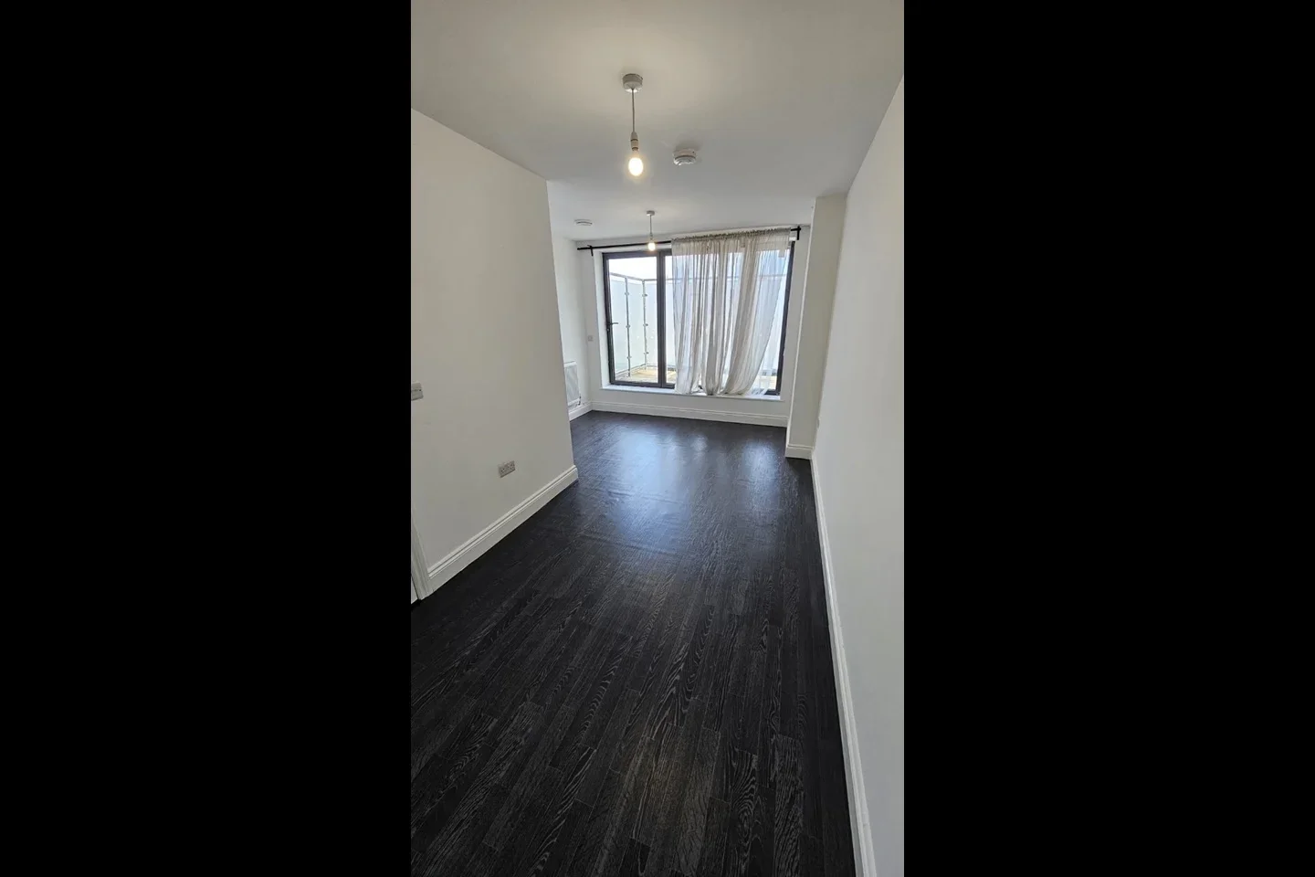 Flat College Court in Broxbourne