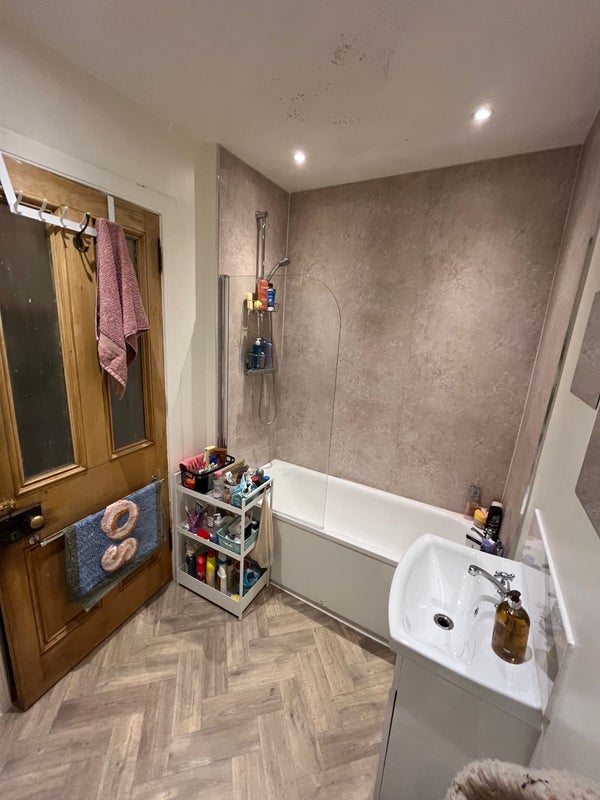 Room Warrender Park Road in City of Edinburgh