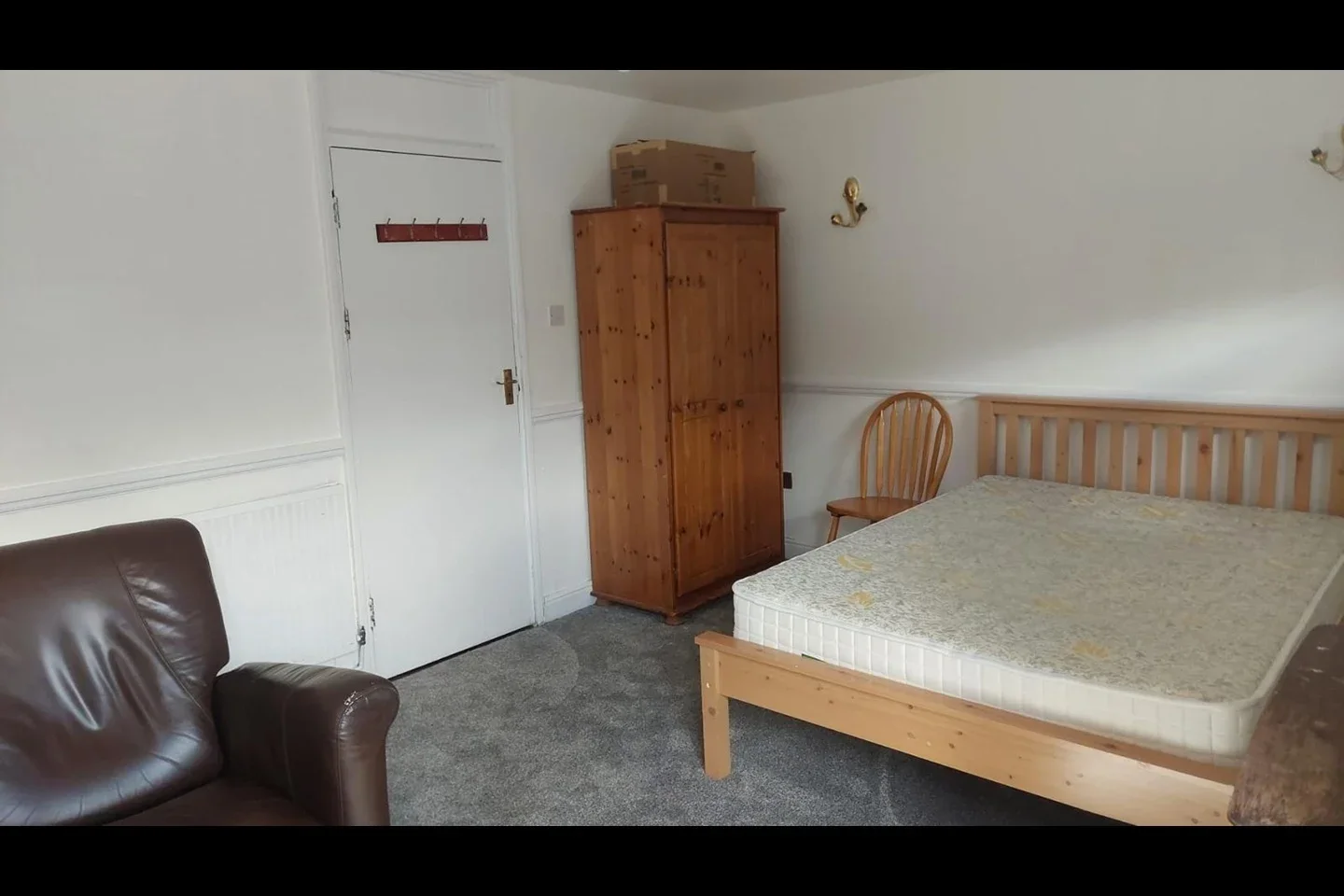 Room Glengall Grove in Greater London