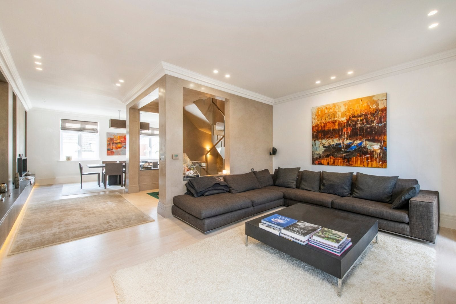 House Whitcome Mews in Greater London