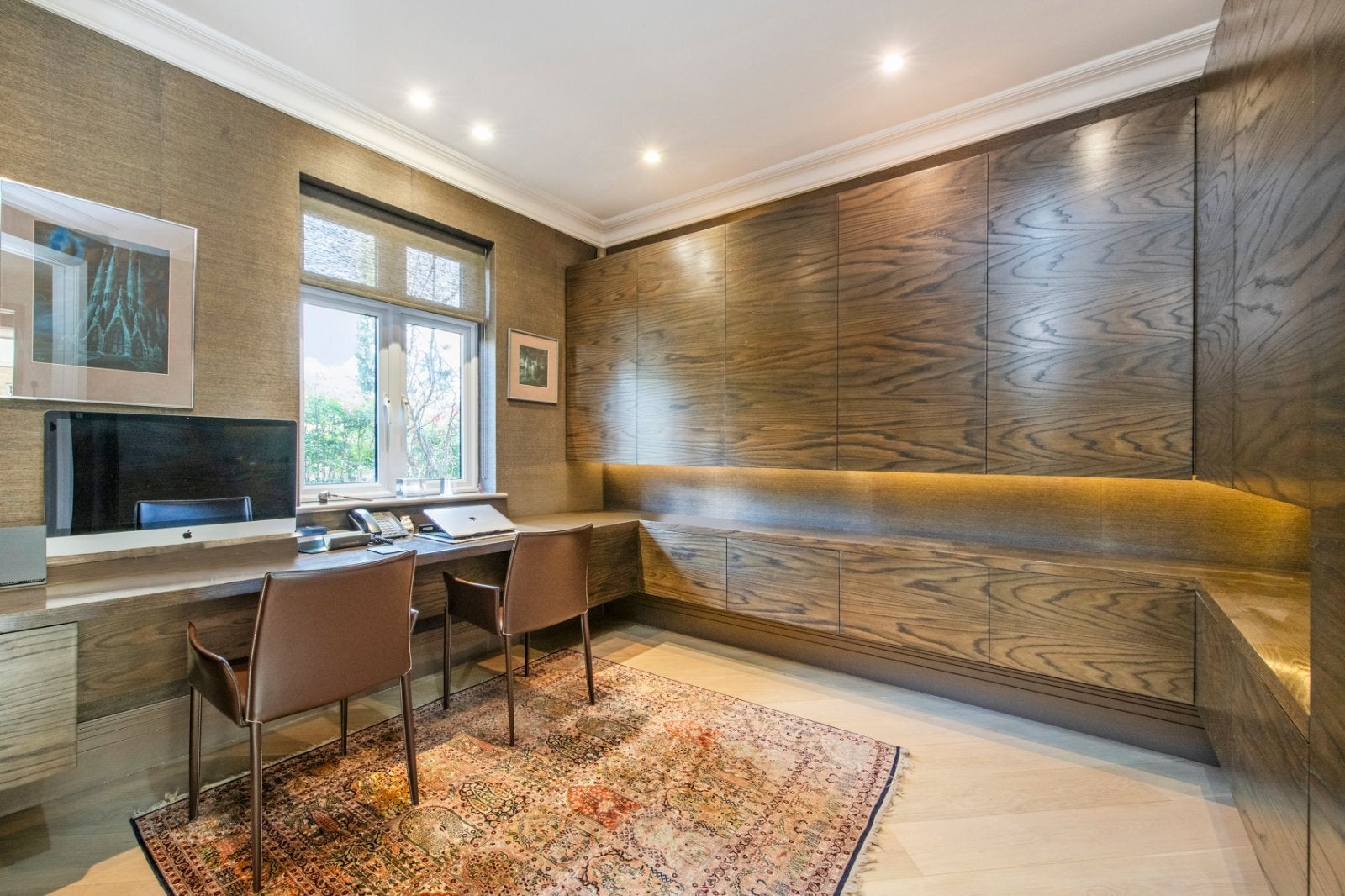House Whitcome Mews in Greater London