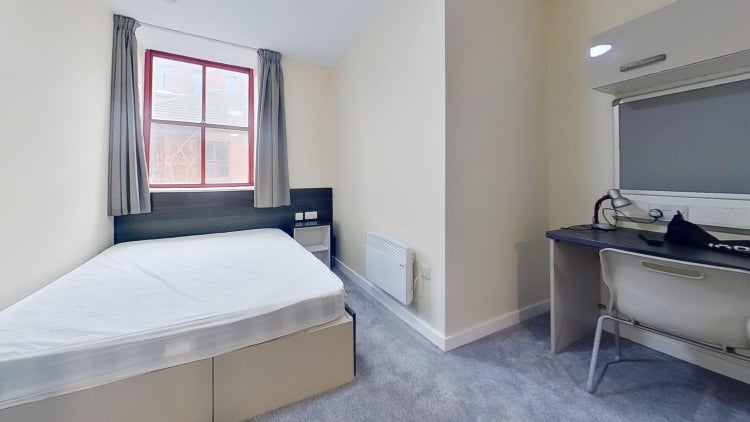 Flat Avalon Court in Nottingham