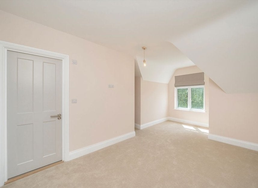 Flat Parklands in Greater London