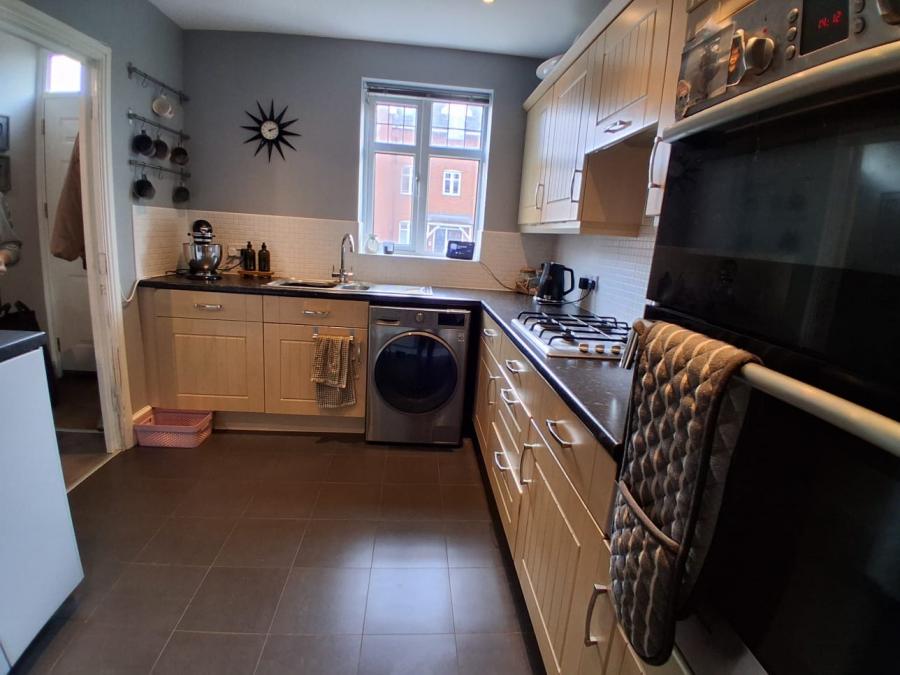 House Kirstall Close in Lincoln