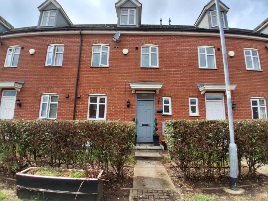House Kirstall Close in Lincoln