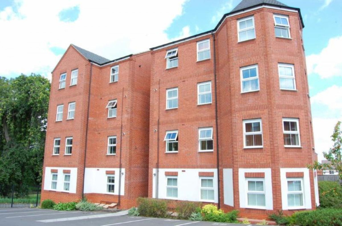Flat Disraeli Crescent in Erewash