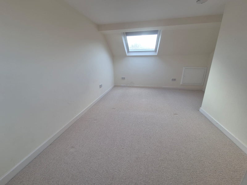 Room Alexandra Avenue in Manchester