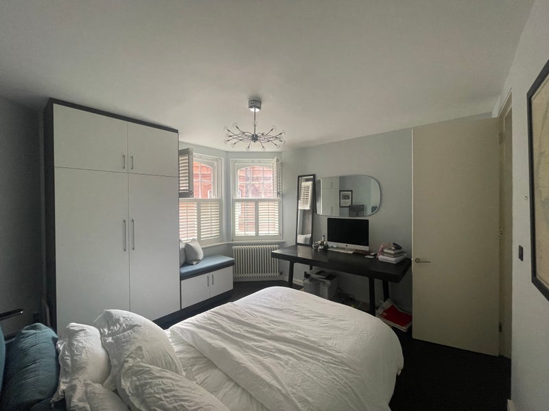 Room Queen's Club Gardens in Greater London