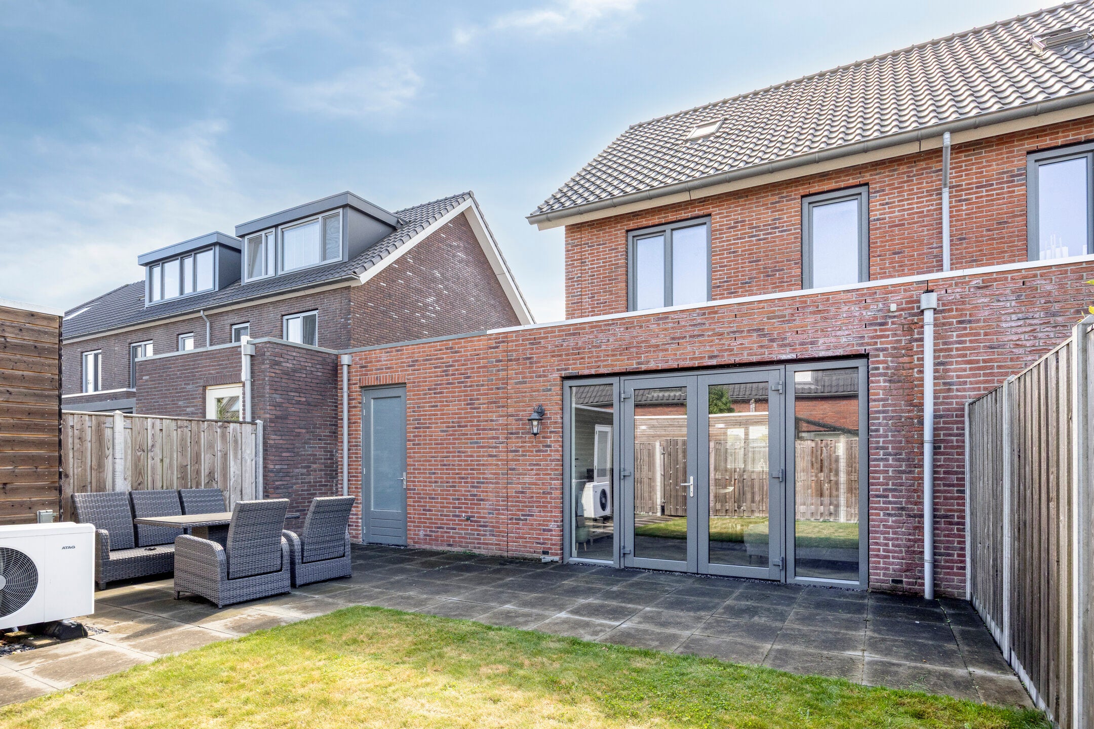 Tussenwoning te koop: Groenallee 75, Nijkerk