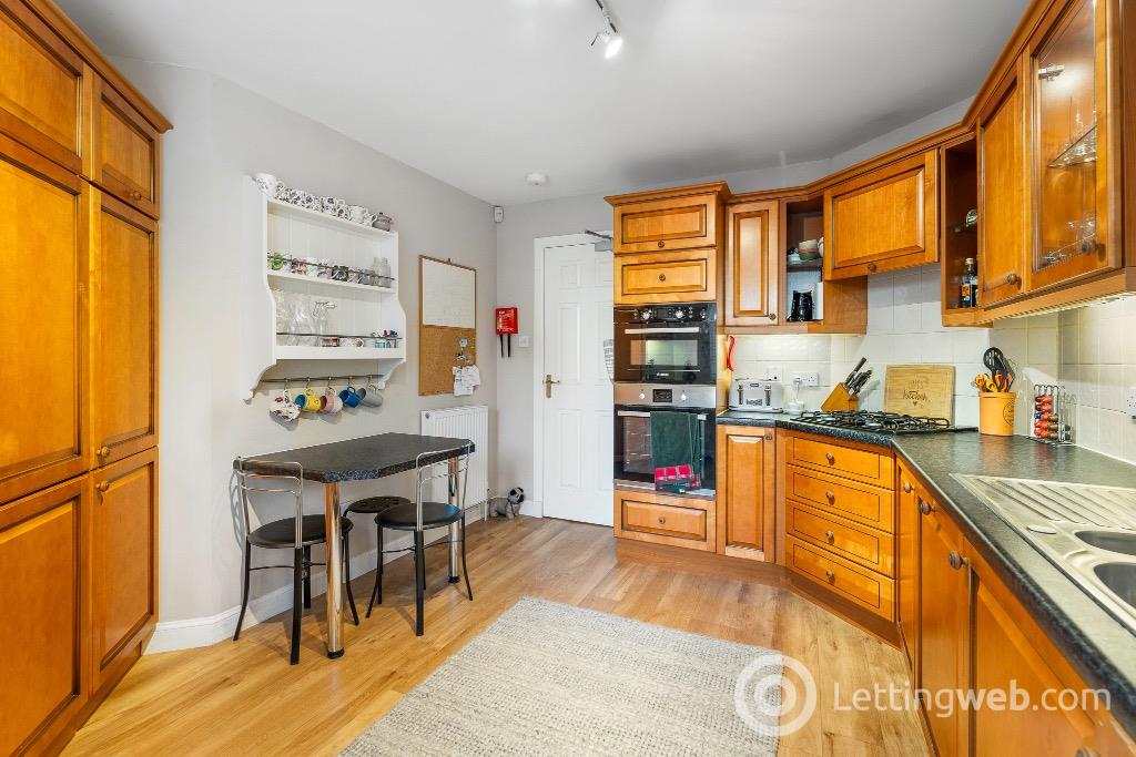 Flat Esdaile Park in City of Edinburgh