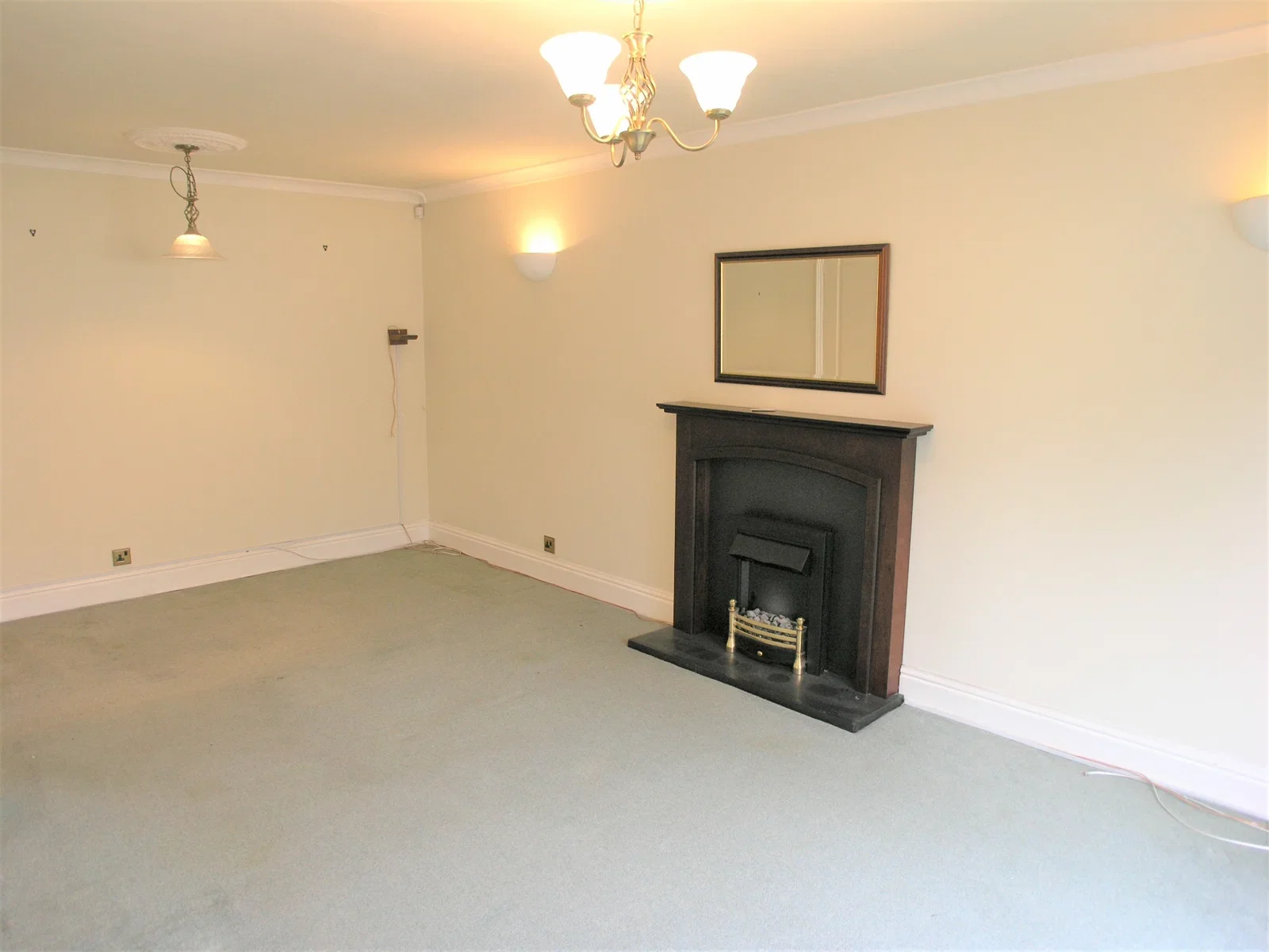 House Kerry Close in Brierley Hill