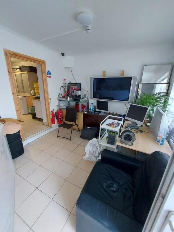 Room Rectory Road in Greater London