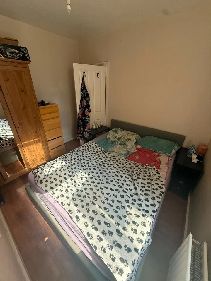Flat Edward Road in Greater London