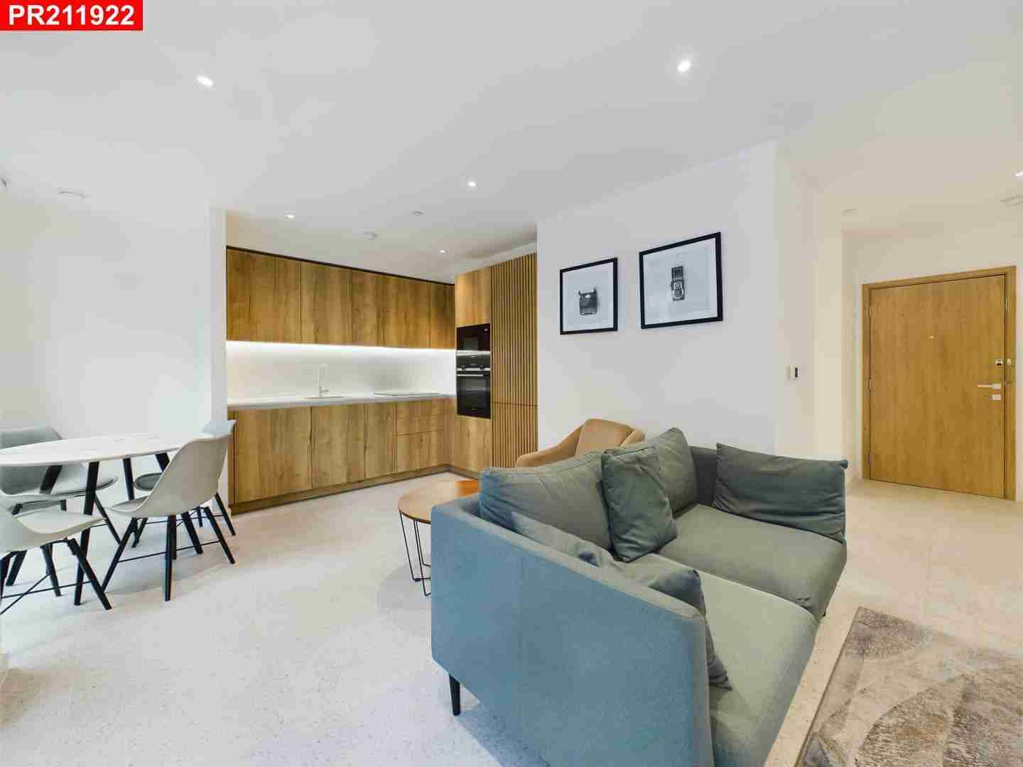 House Cendal Crescent in Greater London
