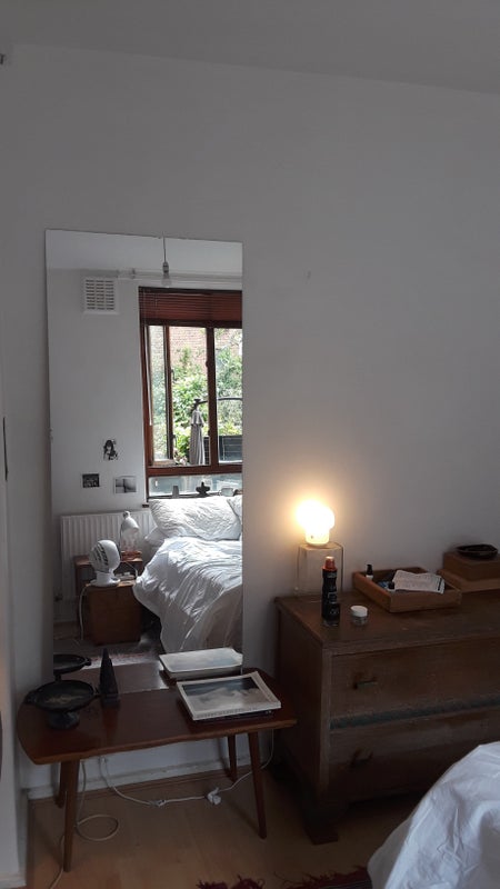 Room Warwick Grove in Greater London