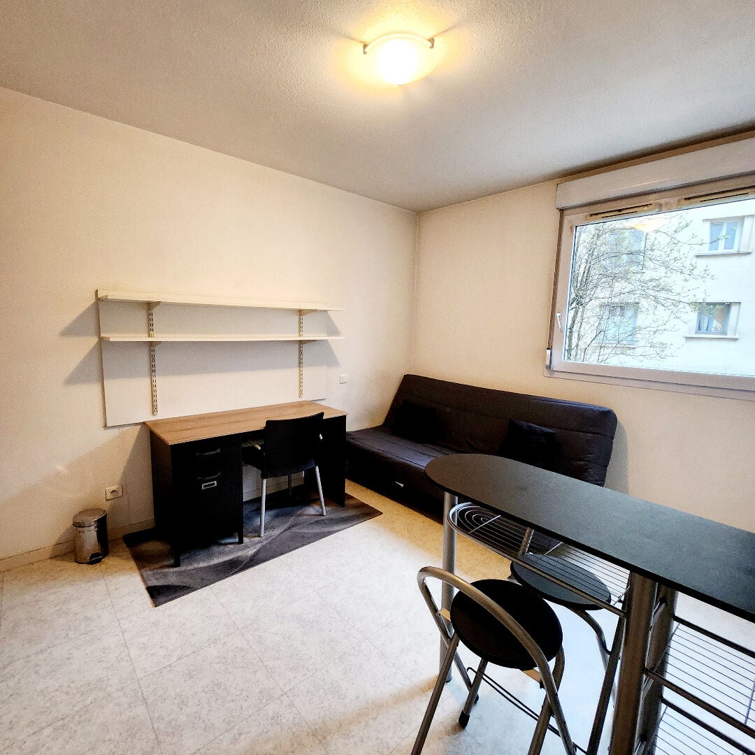 Appartement Rue Des Docteurs Charcot à Saint-Étienne