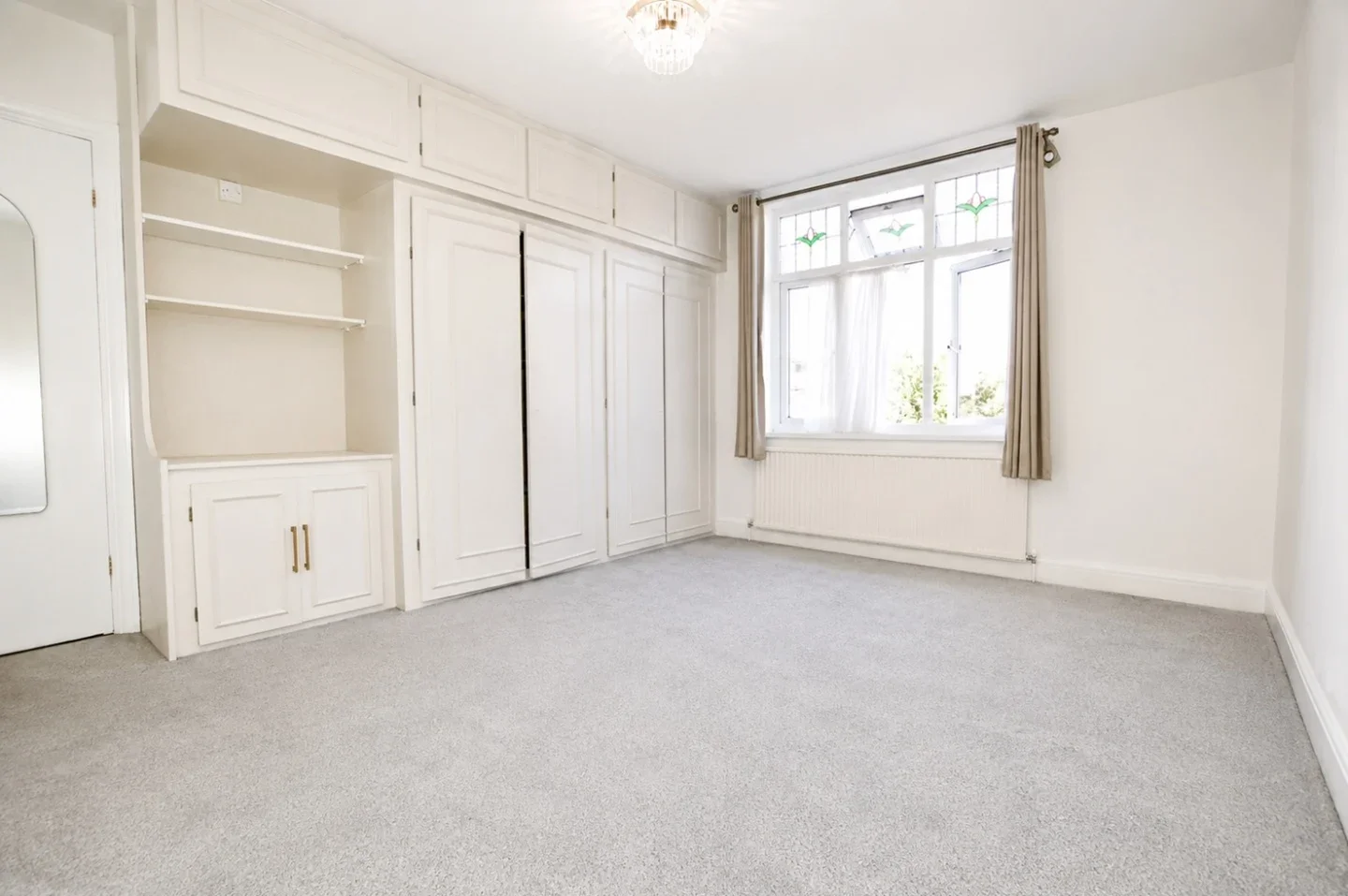House Upney Lane in Greater London
