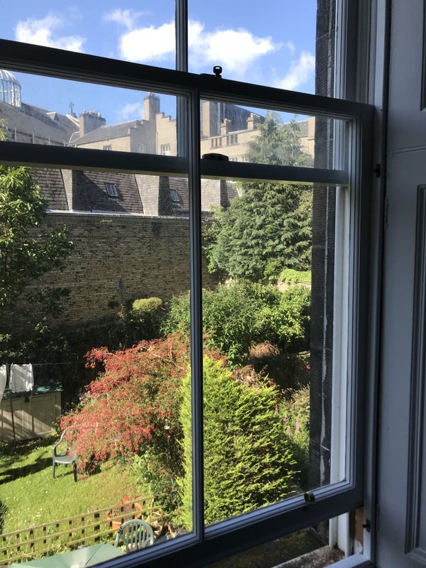 Room Lauriston Place in City of Edinburgh