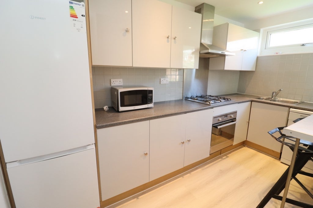 Room Globe Road in Greater London