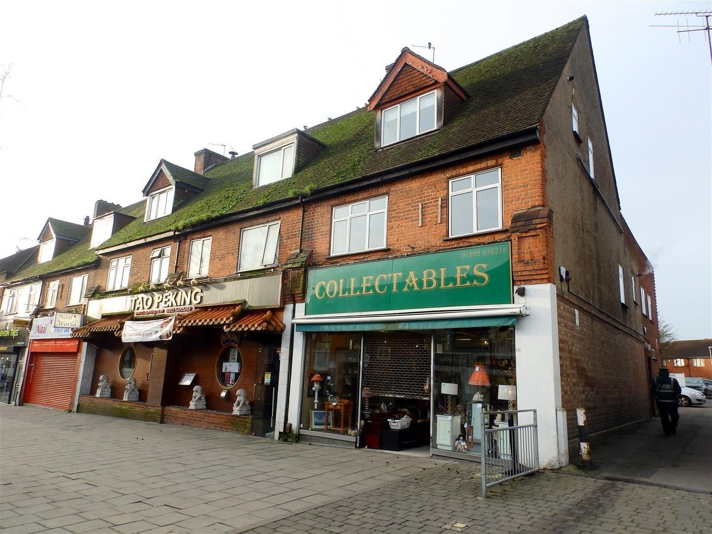 Flat High Street in Greater London