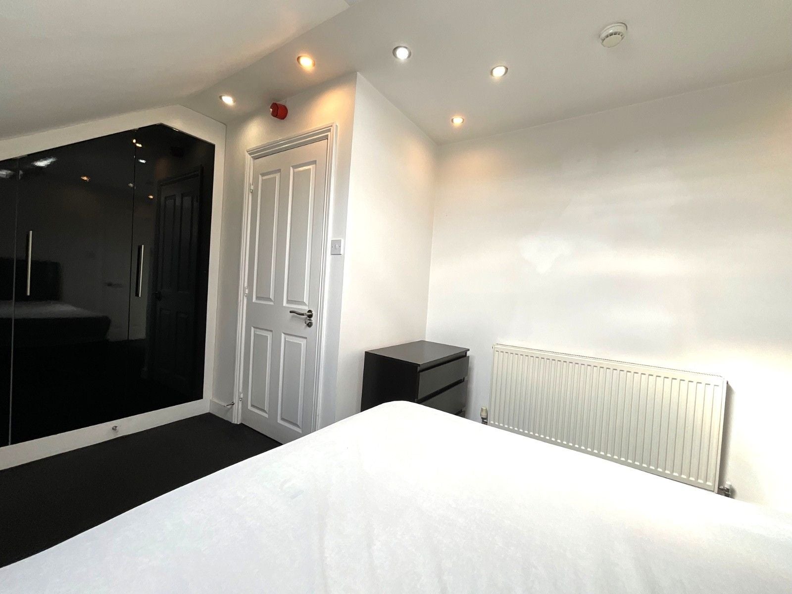 Room Queens Road in Doncaster