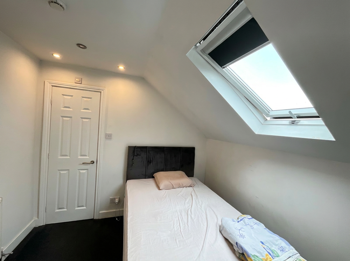 Room Queens Road in Doncaster