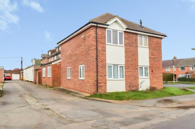 Flat Bradstocks Way in Sutton Courtenay
