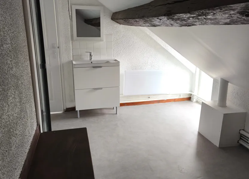 Room Rue de la Mairie in Bussières
