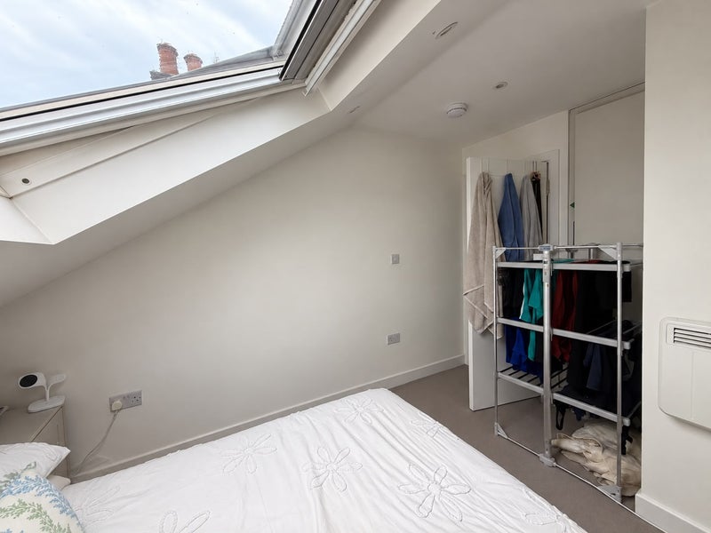 Flat Stapleton Road in Greater London