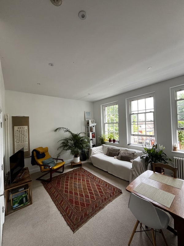 Room Okehampton Road in Greater London