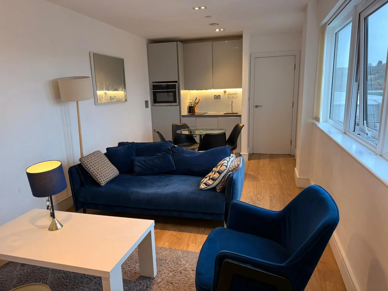 Flat Laporte Way in Luton
