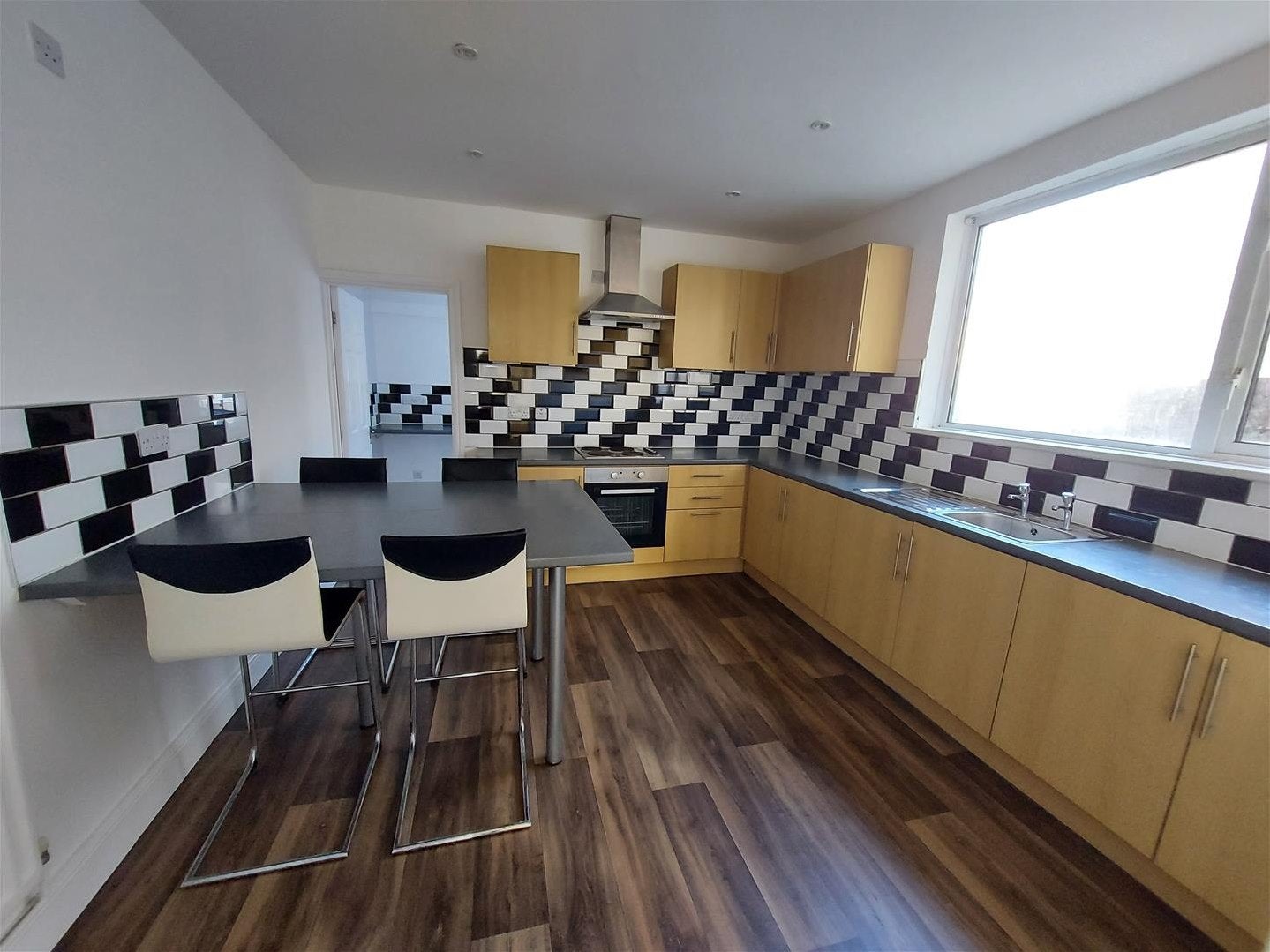 House St Teilo Street in Pontarddulais