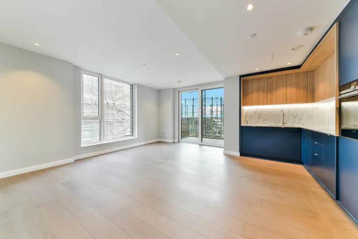 Flat Kennington Lane in Greater London