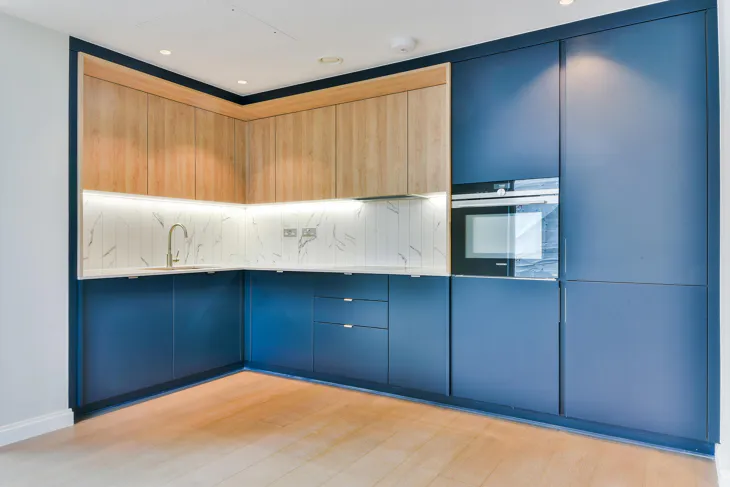 Flat Kennington Lane in Greater London
