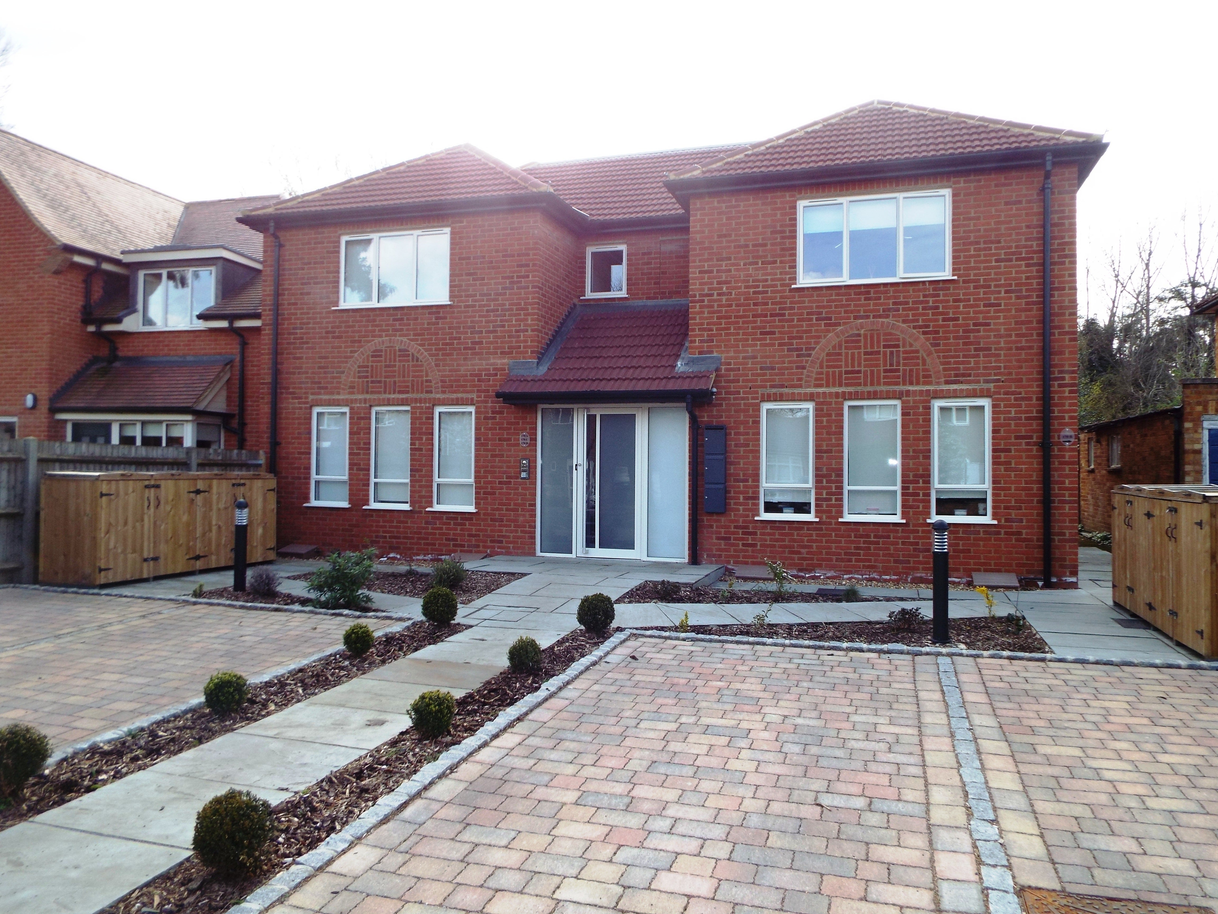 Flat Fairview Road in Stevenage