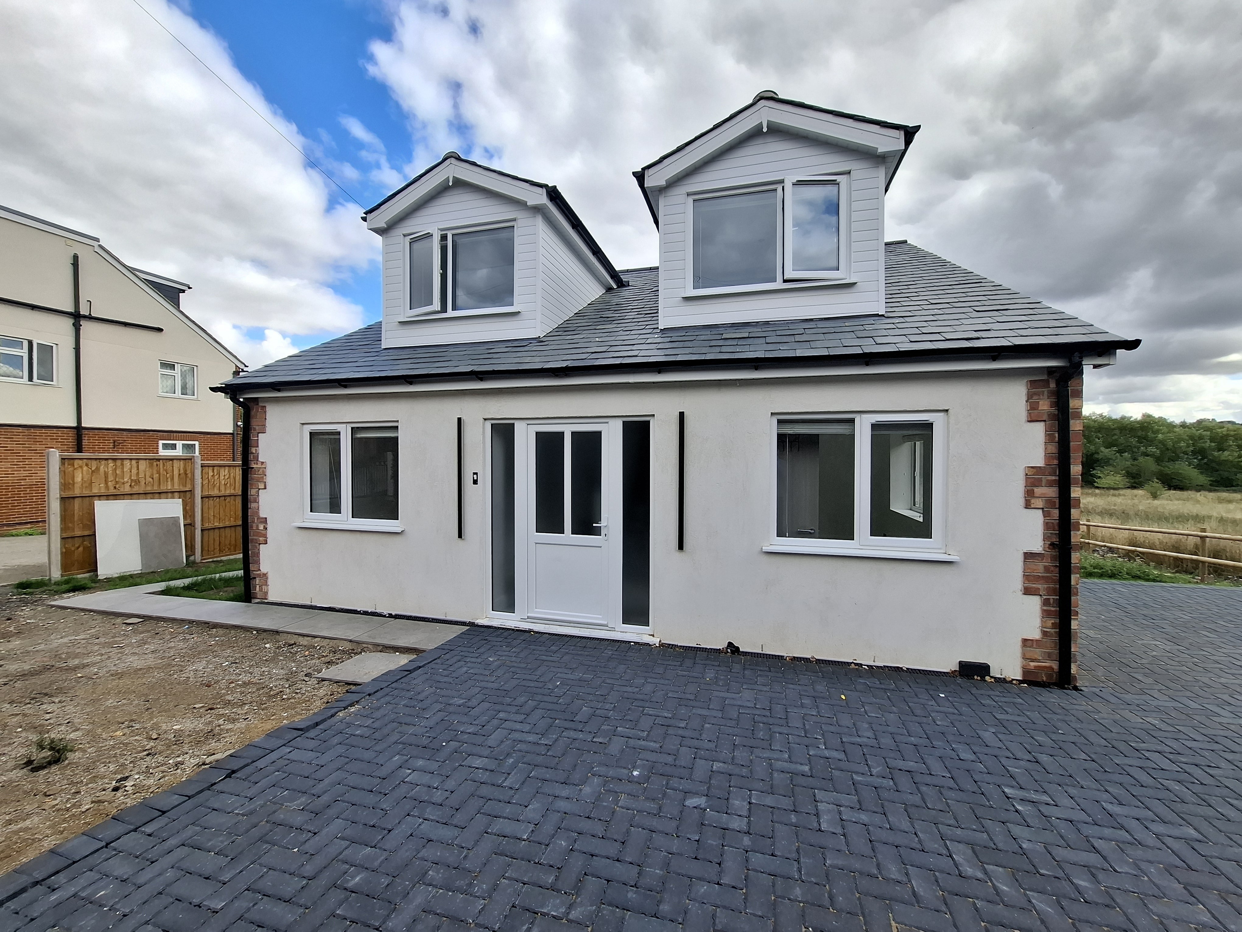 House London Road in Dacorum