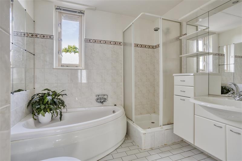 Hoekwoning te koop: Marjoleinstraat 20, Almere