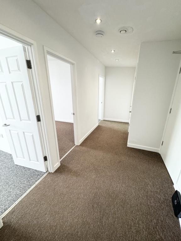 Flat Millbrook Road West in Southampton