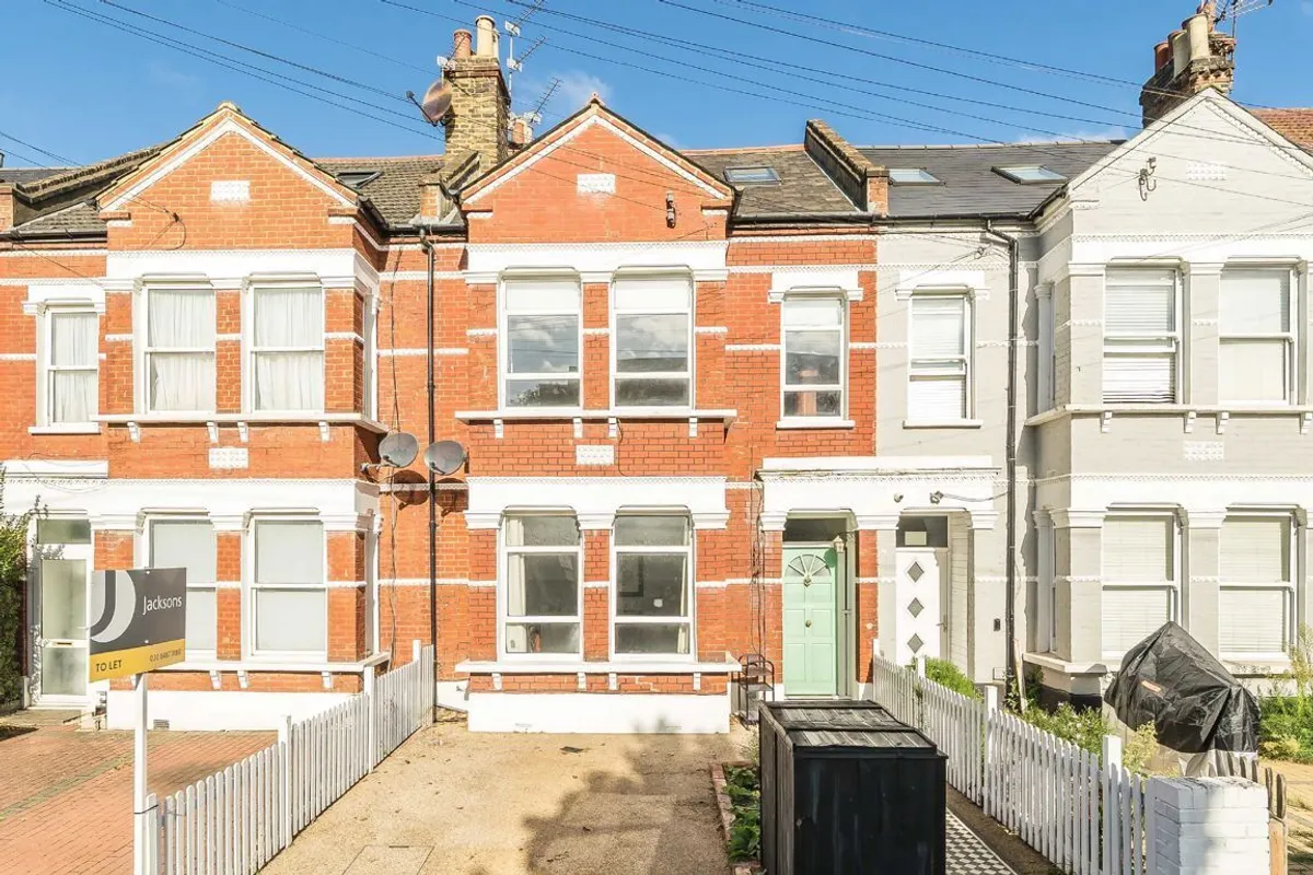 House Gleneagle Road in Greater London