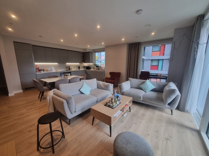 Room Portlands Court in Greater London