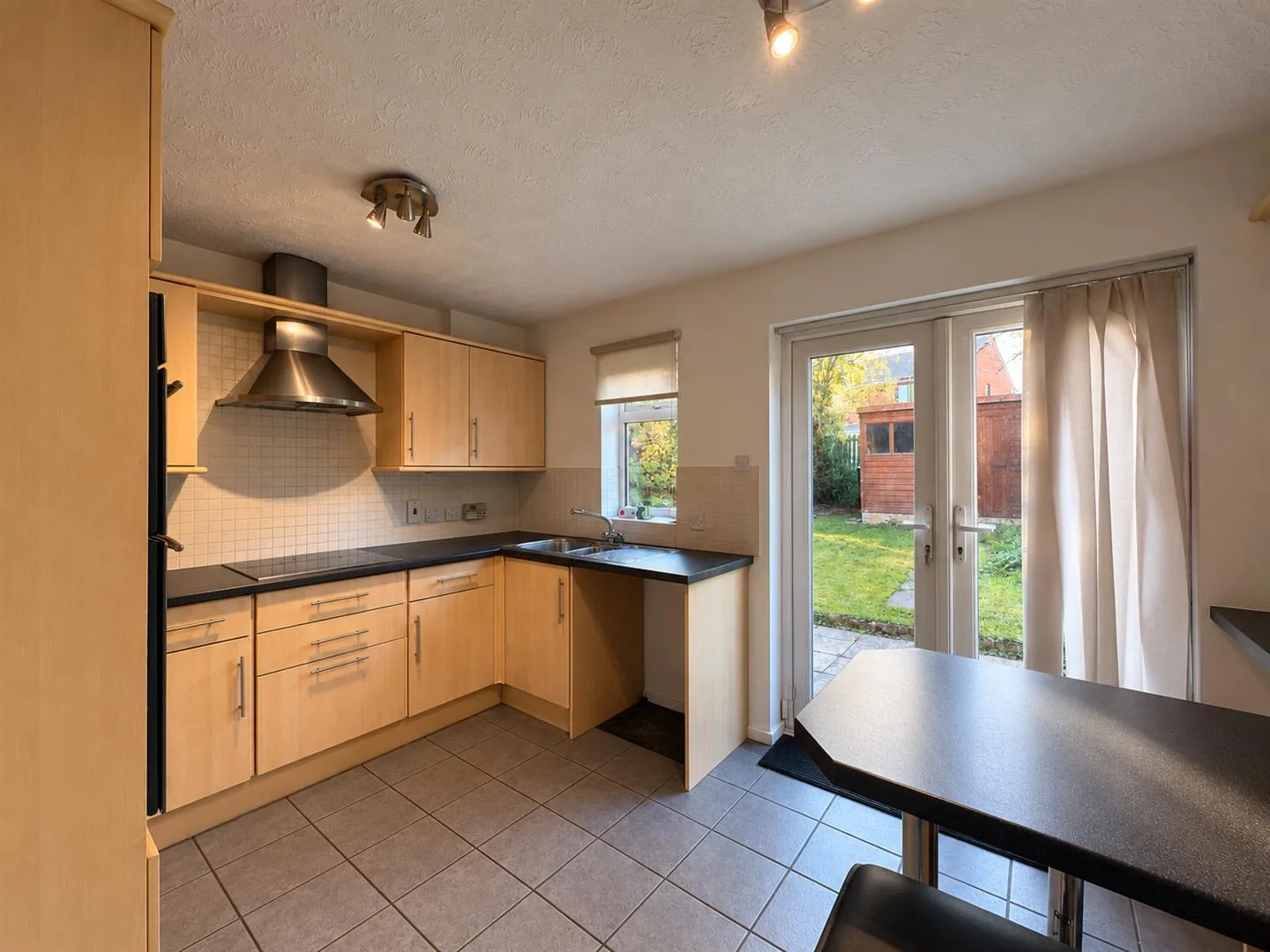 Flat Blackthorne Drive in Nottingham