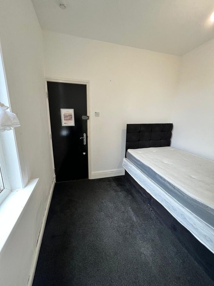 Room Bowring Street in Salford