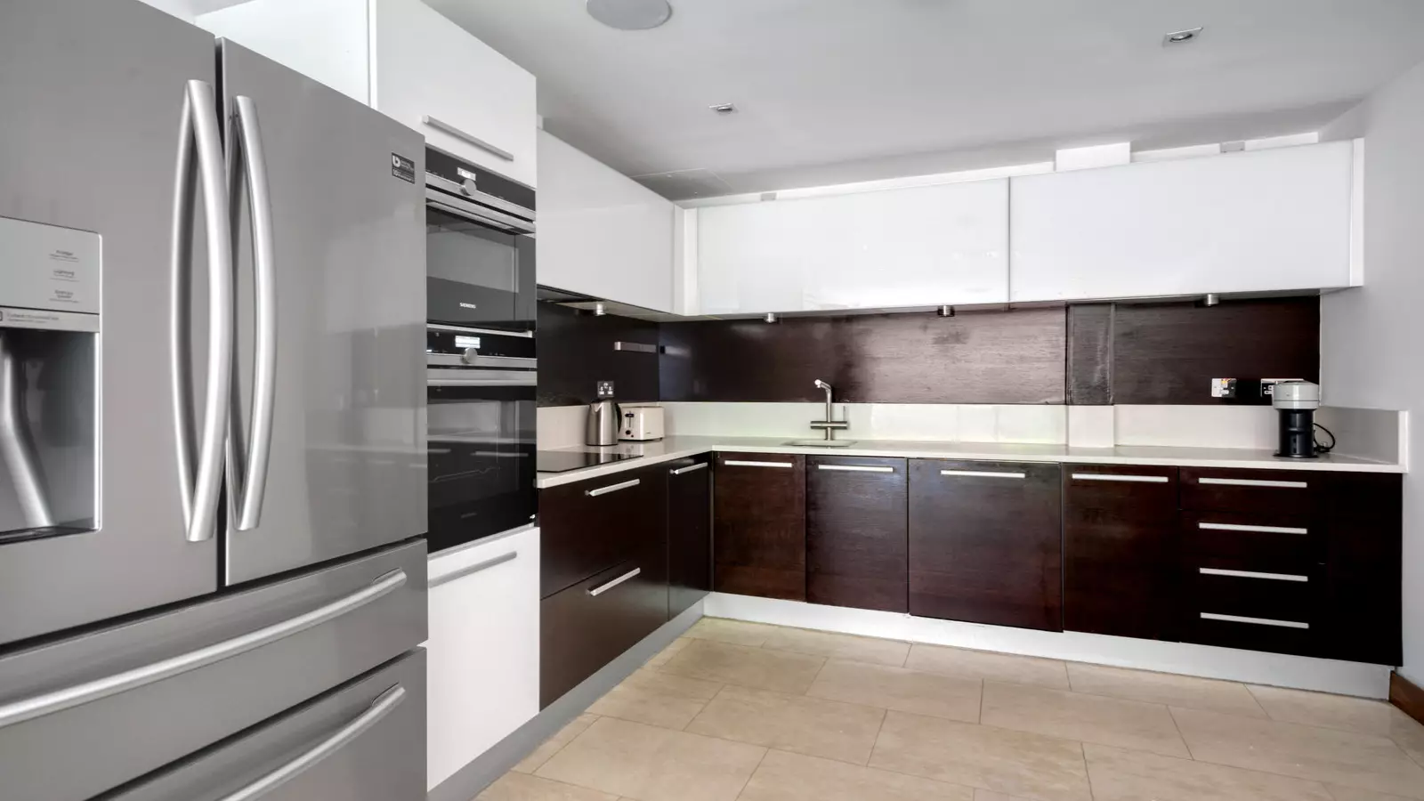 Flat Charing Cross Road in Greater London