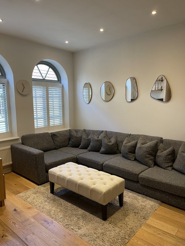 Room Latimer Road in Greater London