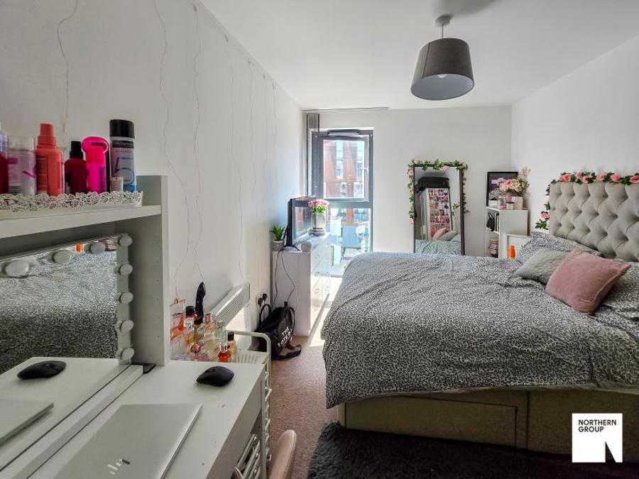 Flat Great Ancoats Street in Manchester