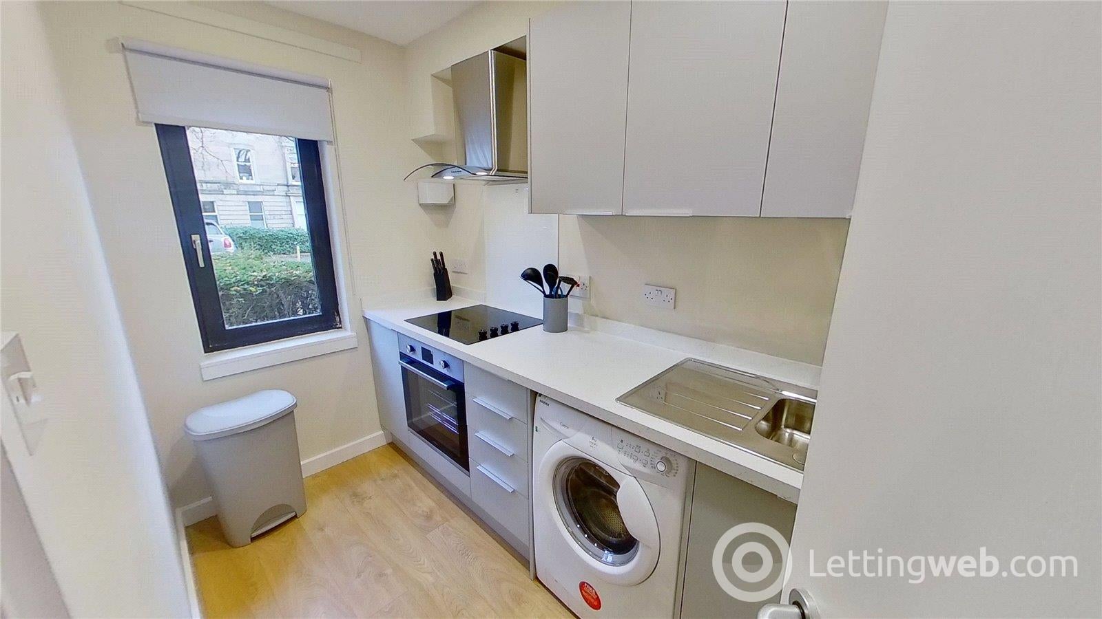 Flat Eyre Place in Edinburgh