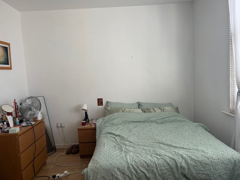 Room Coldharbour Lane in Greater London