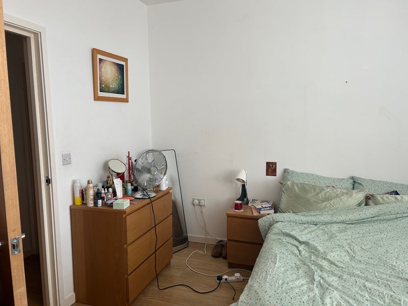 Room Coldharbour Lane in Greater London